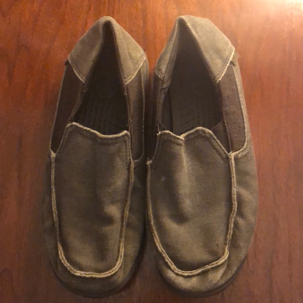 Crocs brown loafers size J4